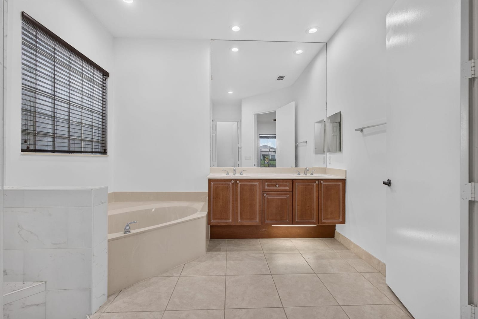 206 ISLE VERDE Way, Palm Beach Gardens, FL 33418 photo 26