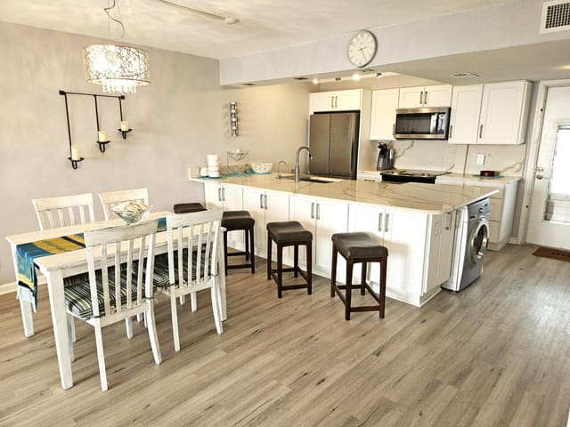 1357 NE Ocean Boulevard 411, Stuart, FL 34996