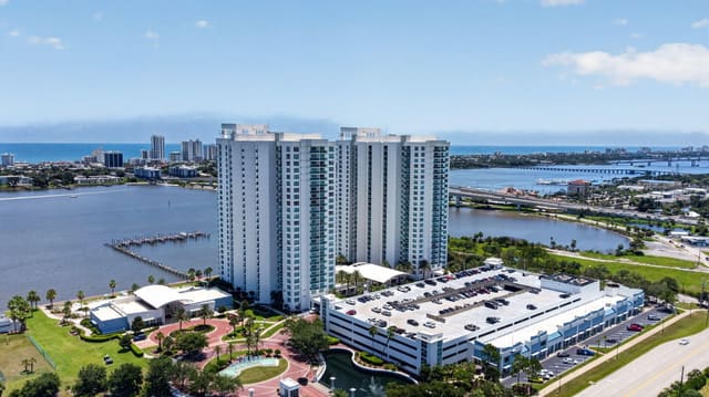 231 RIVERSIDE Drive 1108-1, Holly Hill, FL 32117