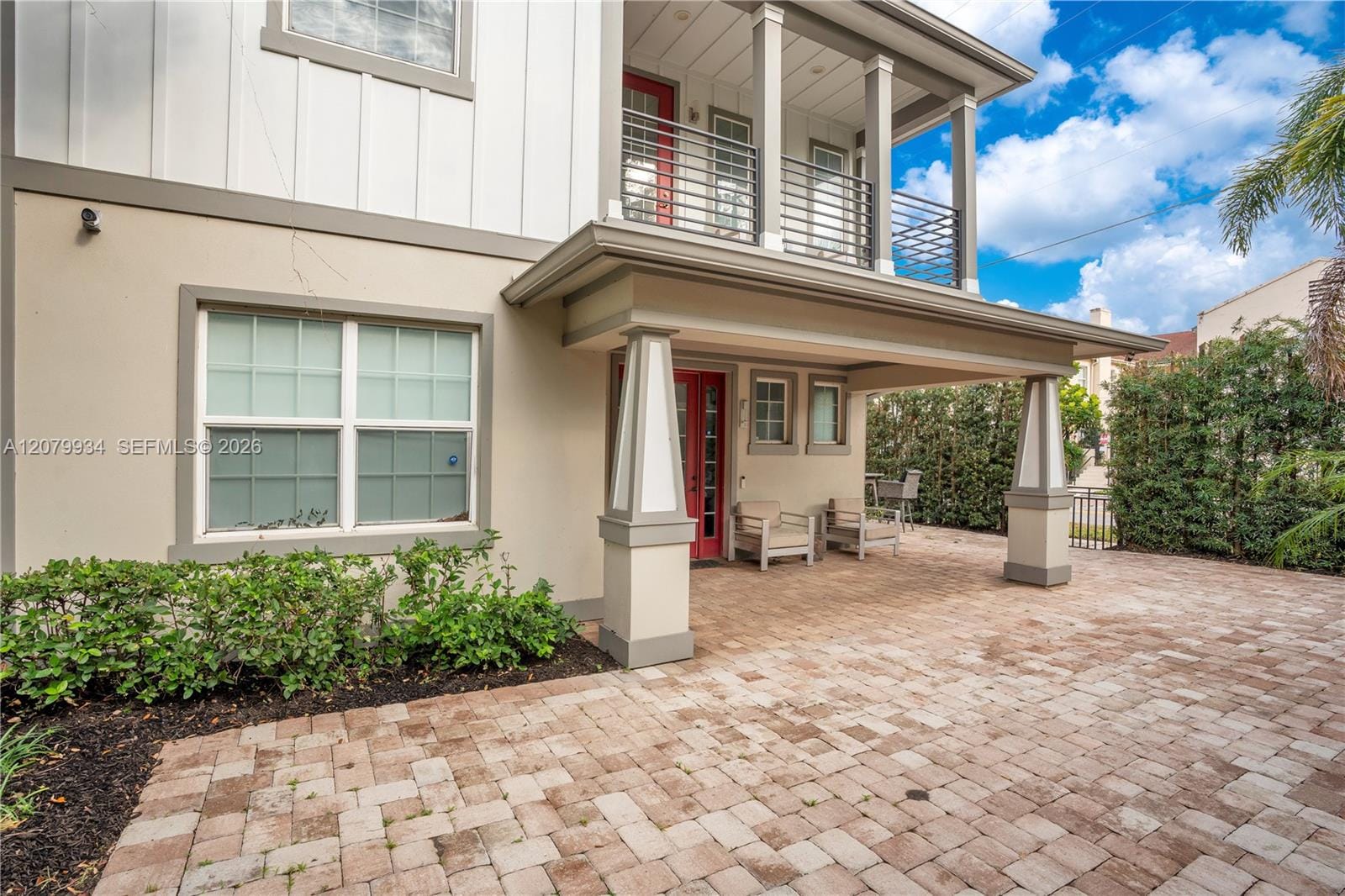 555 Peachtree Road, Orlando, FL 32804 photo 2