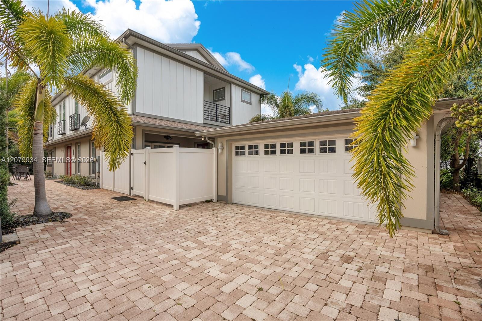 555 Peachtree Road, Orlando, FL 32804 photo 3