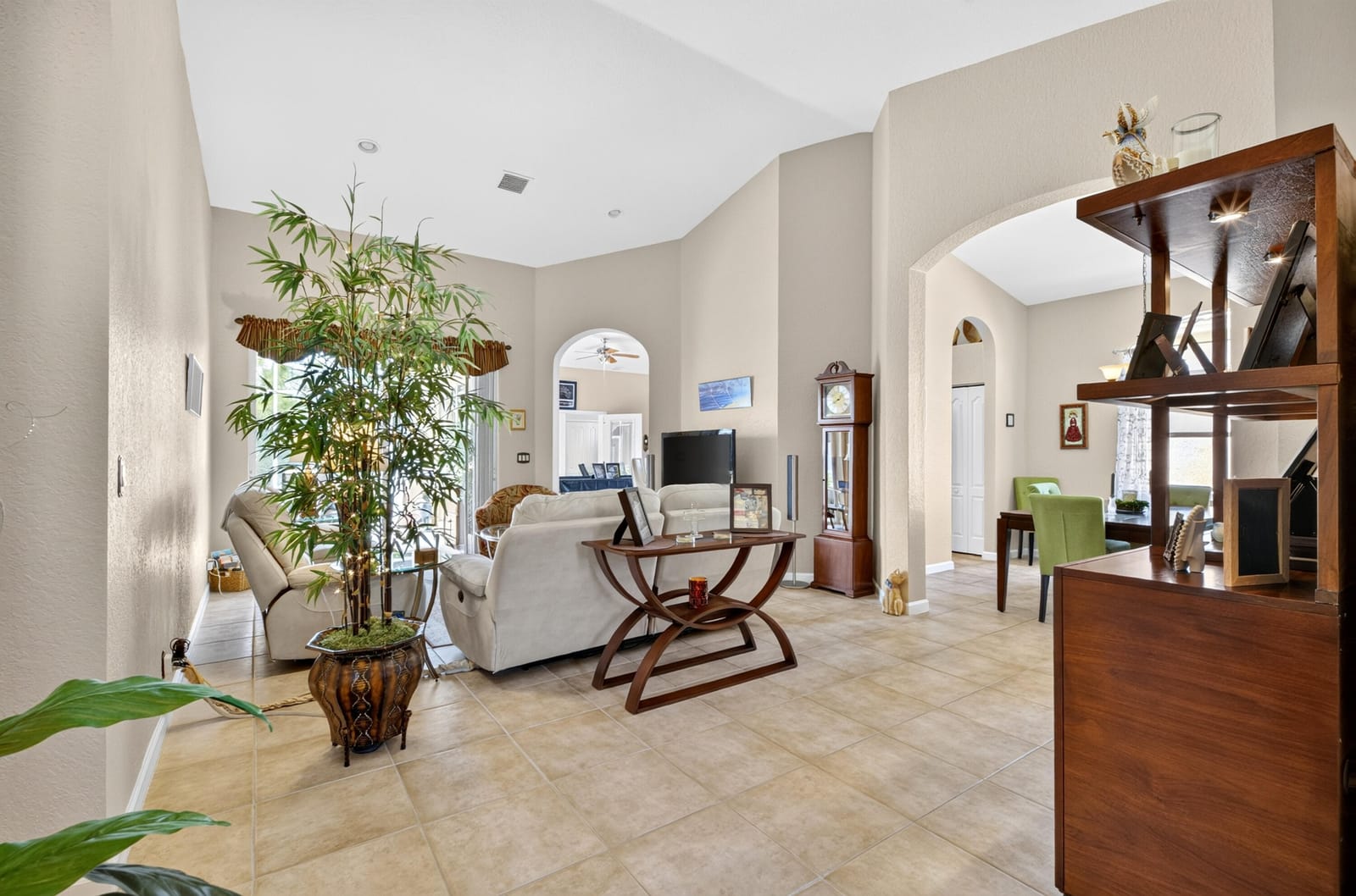 5423 PLACE LAKE Drive, Fort Pierce, FL 34951 photo 21