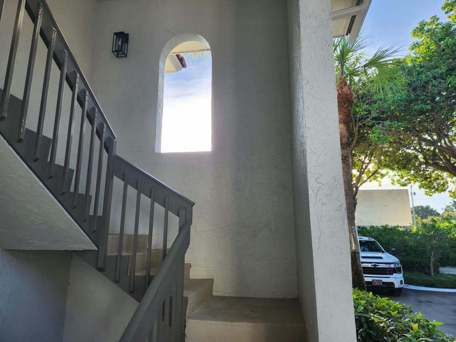 30 PELICAN POINTE Drive 201 — photo 2