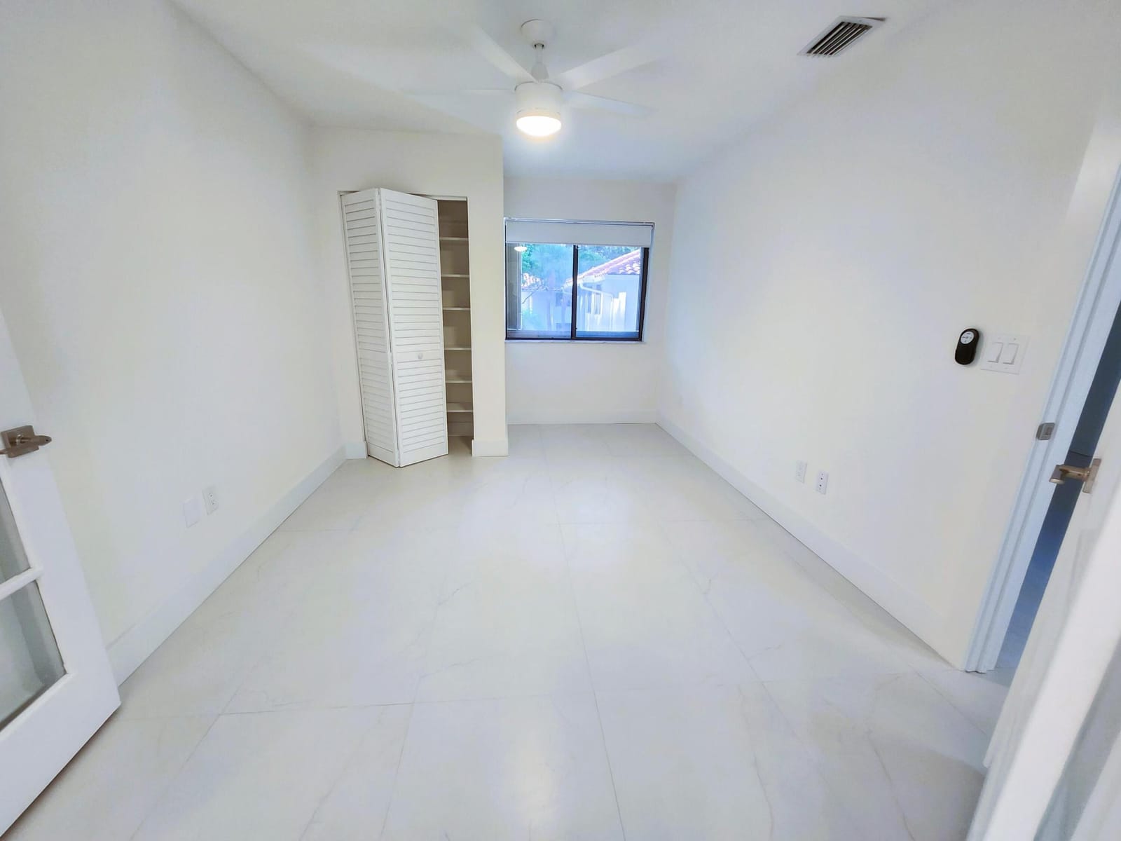 30 PELICAN POINTE Drive 201, Delray Beach, FL 33483 photo 15
