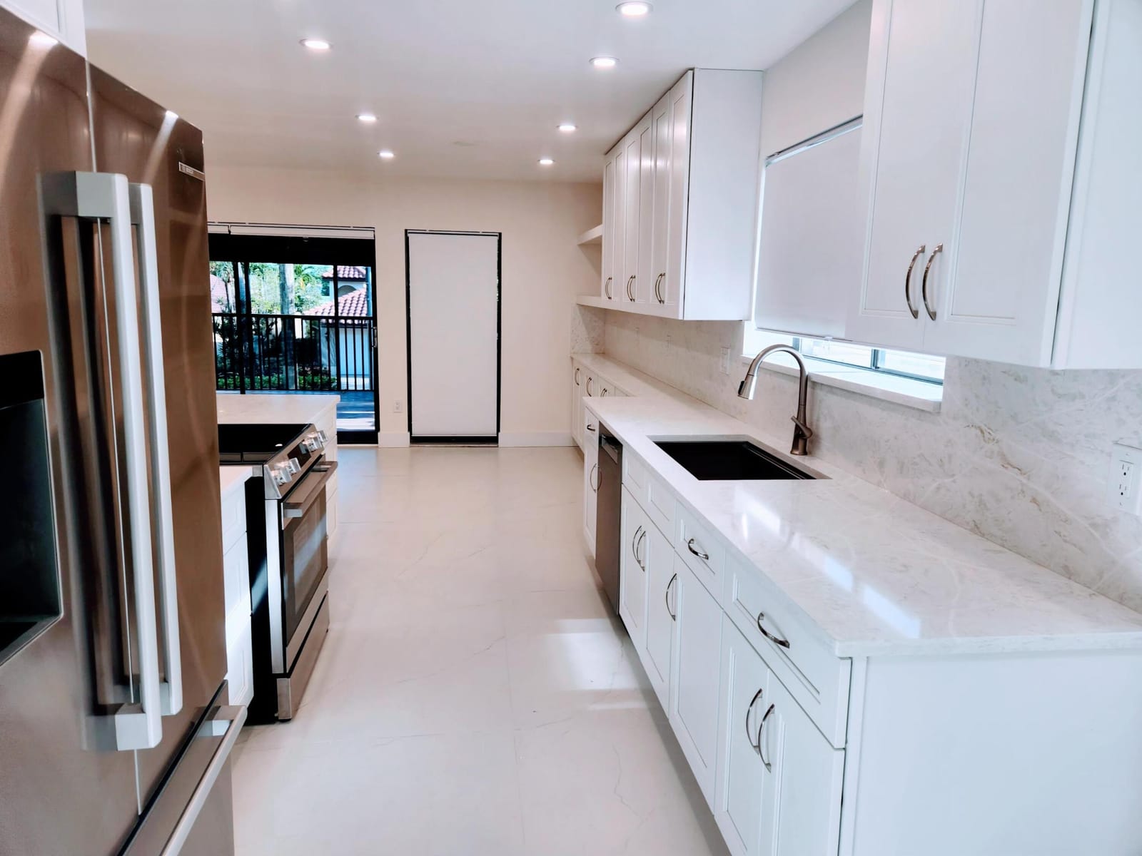 30 PELICAN POINTE Drive 201 — photo 9