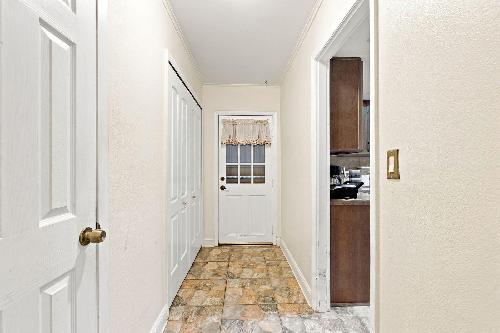 2730 Fairway Drive — photo 11