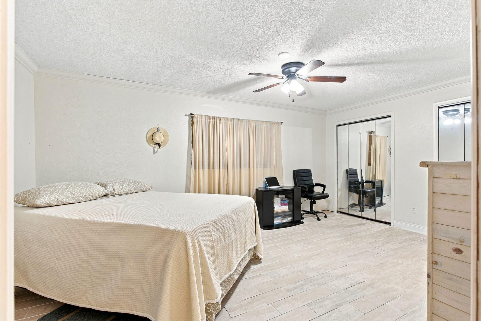 2730 Fairway Drive, Fort Pierce, FL 34982 photo 13