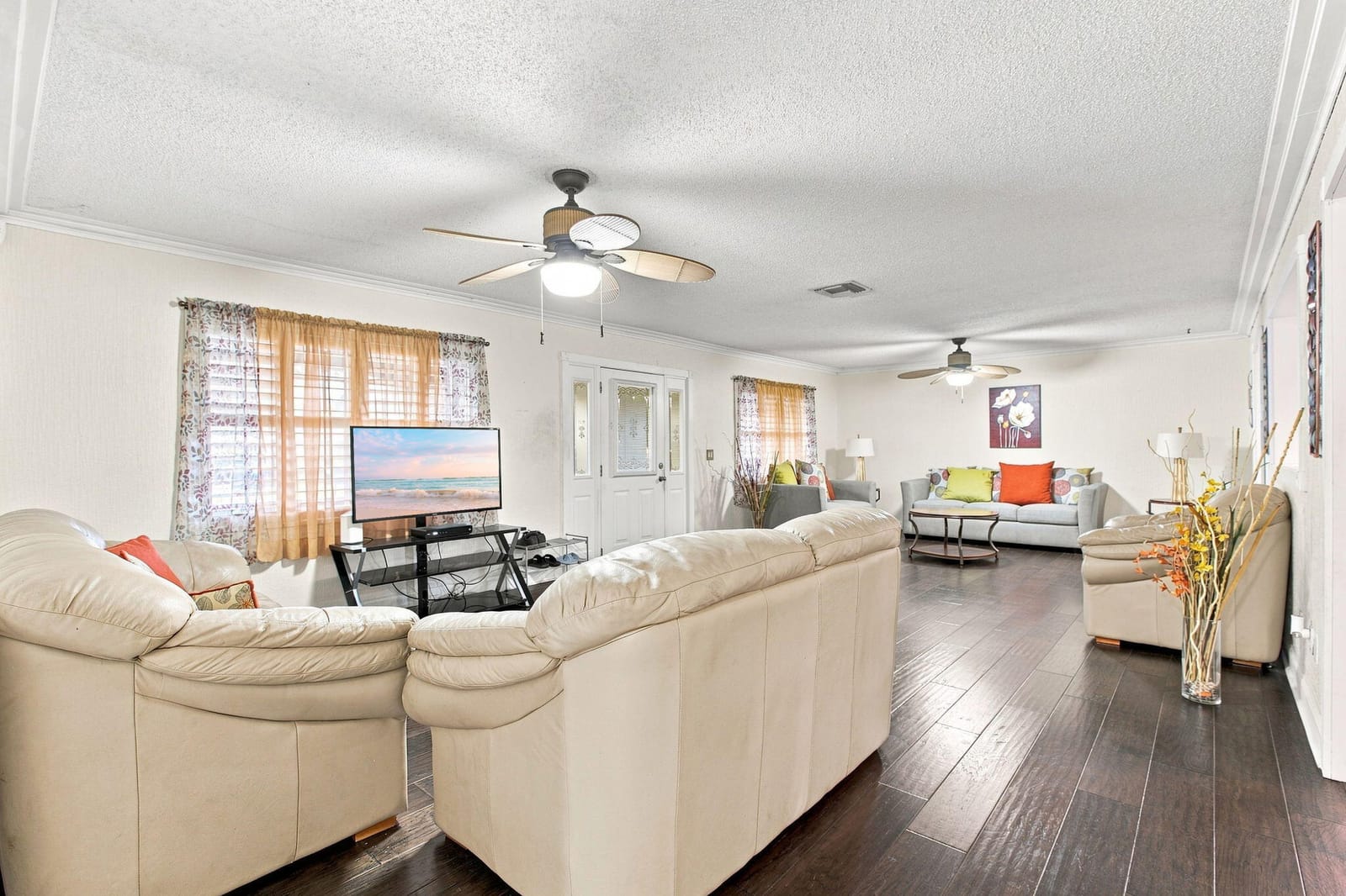 2730 Fairway Drive — photo 3