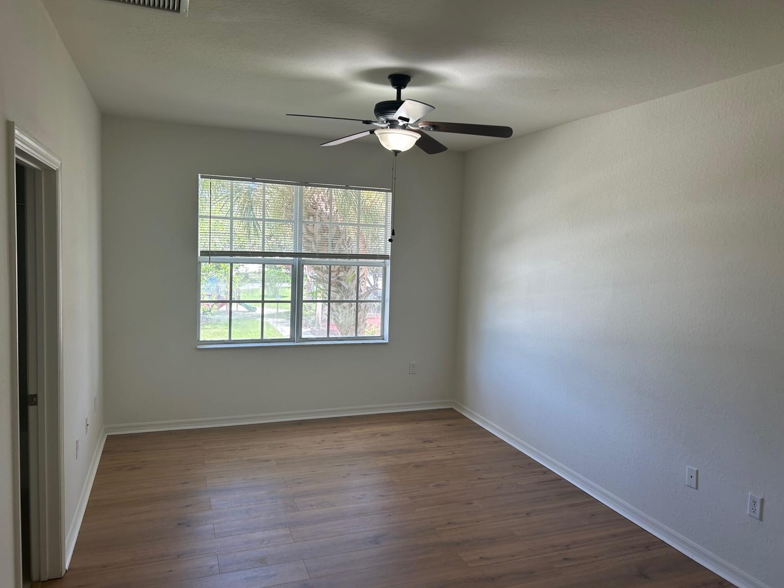 272 SE KITCHING Circle — photo 5