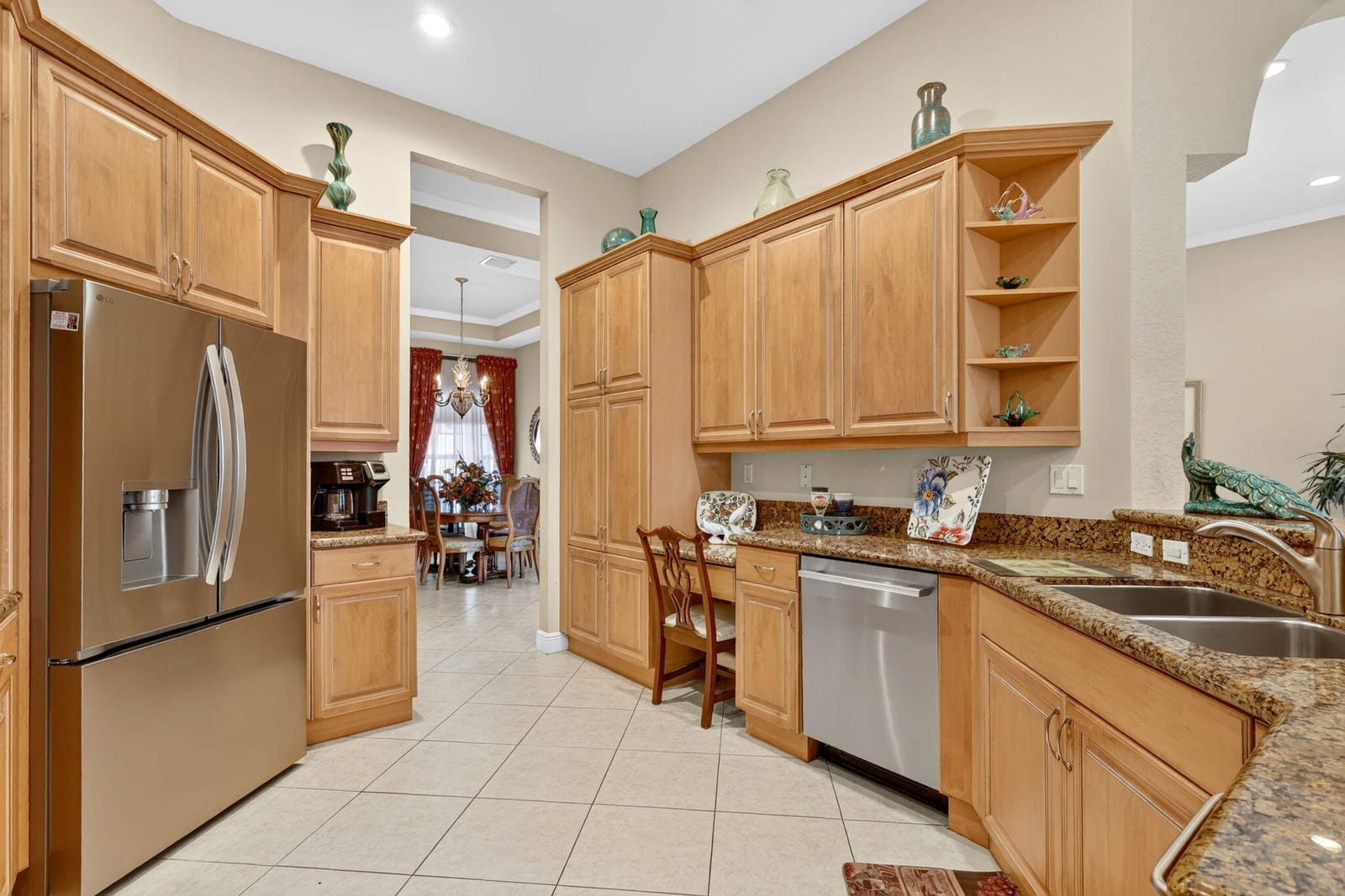 303 NW BAYSIDE Court — photo 9