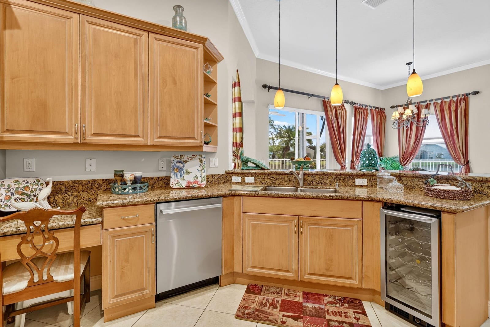 303 NW BAYSIDE Court — photo 10