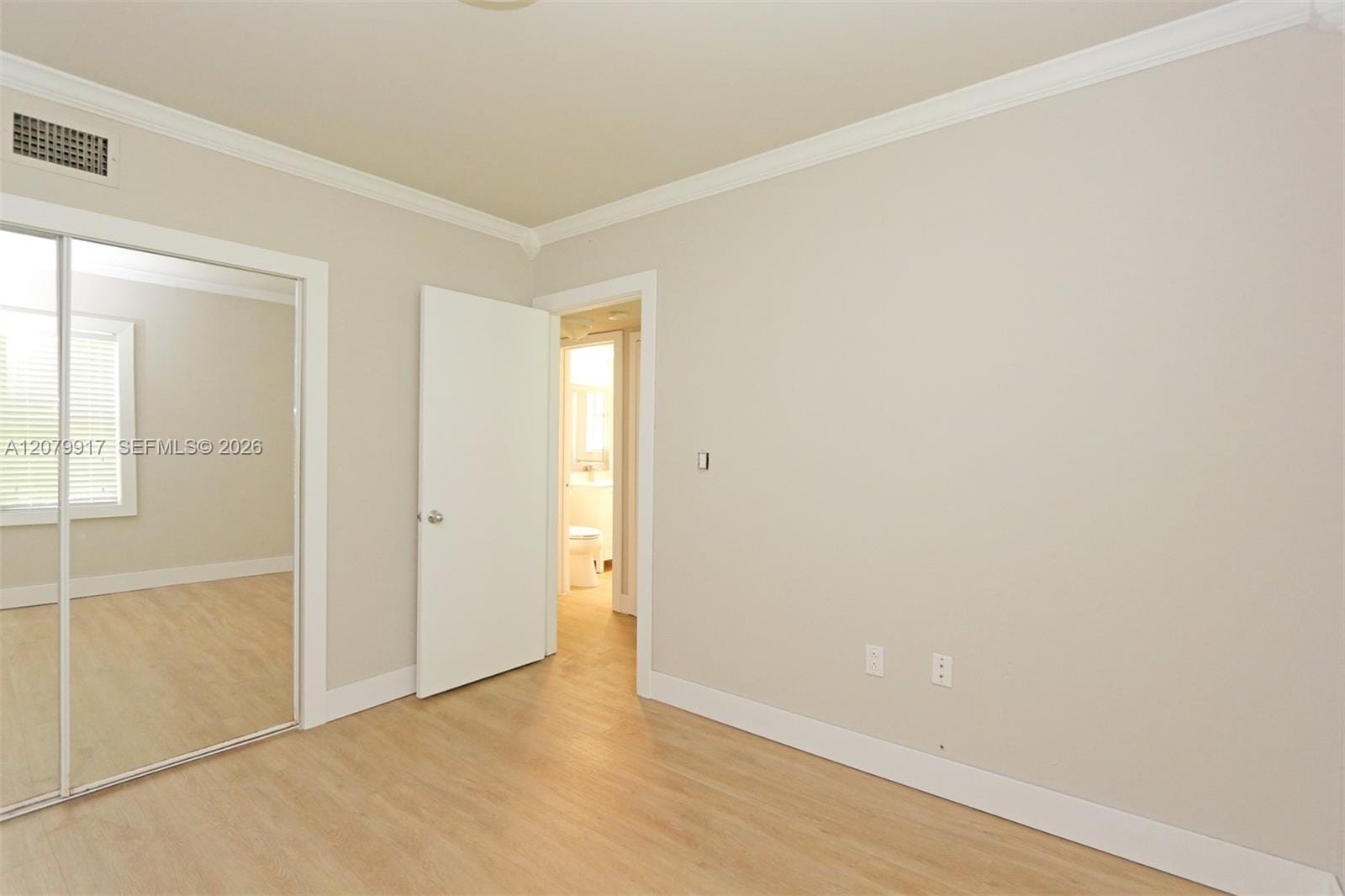 3375 Franklin Avenue B — photo 6