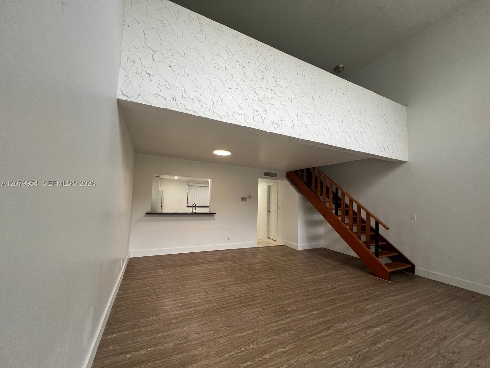 18051 NW 68th Avenue L101, Hialeah, FL 33015