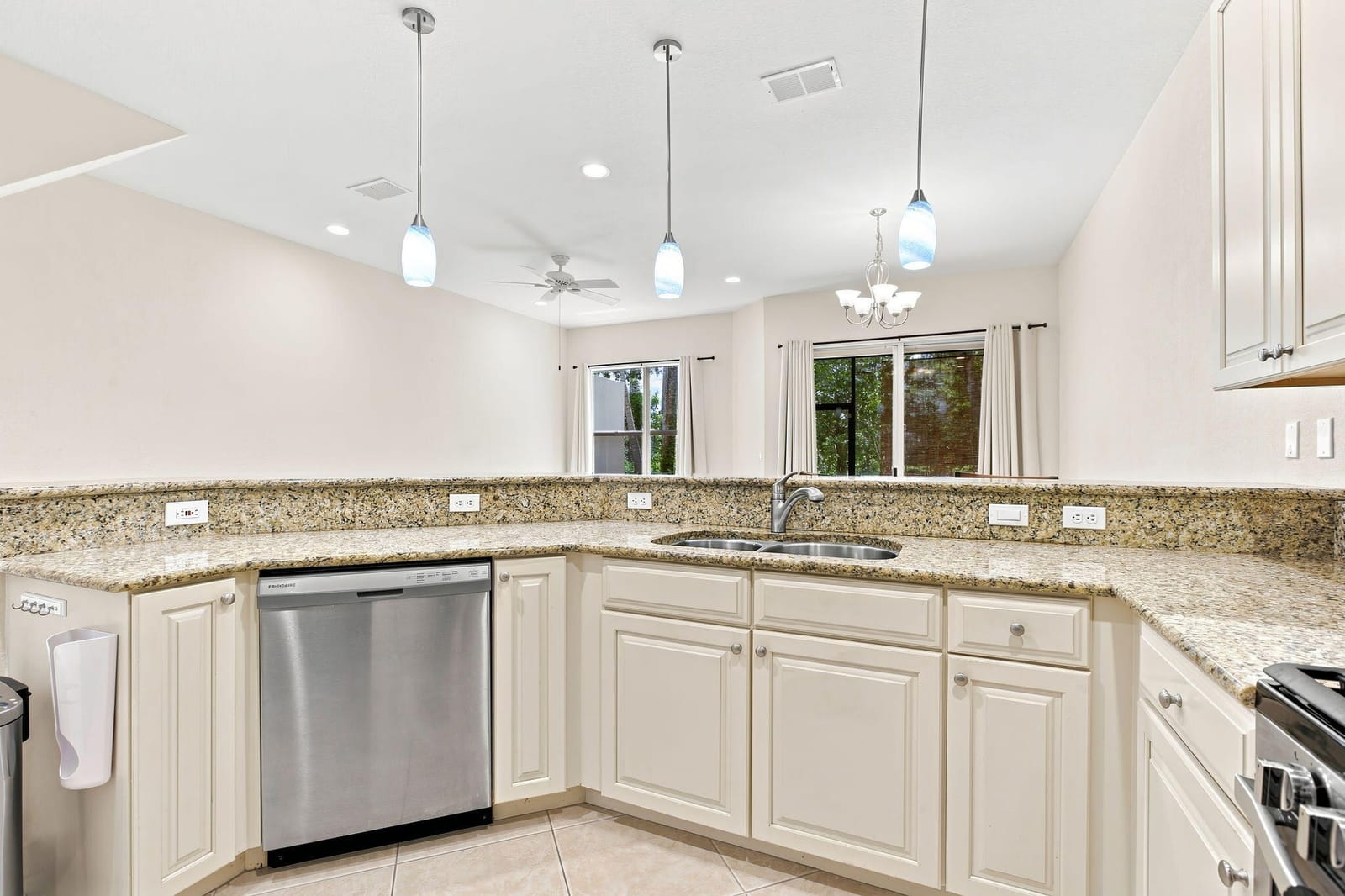 6179 NW Helmsdale Way — photo 9
