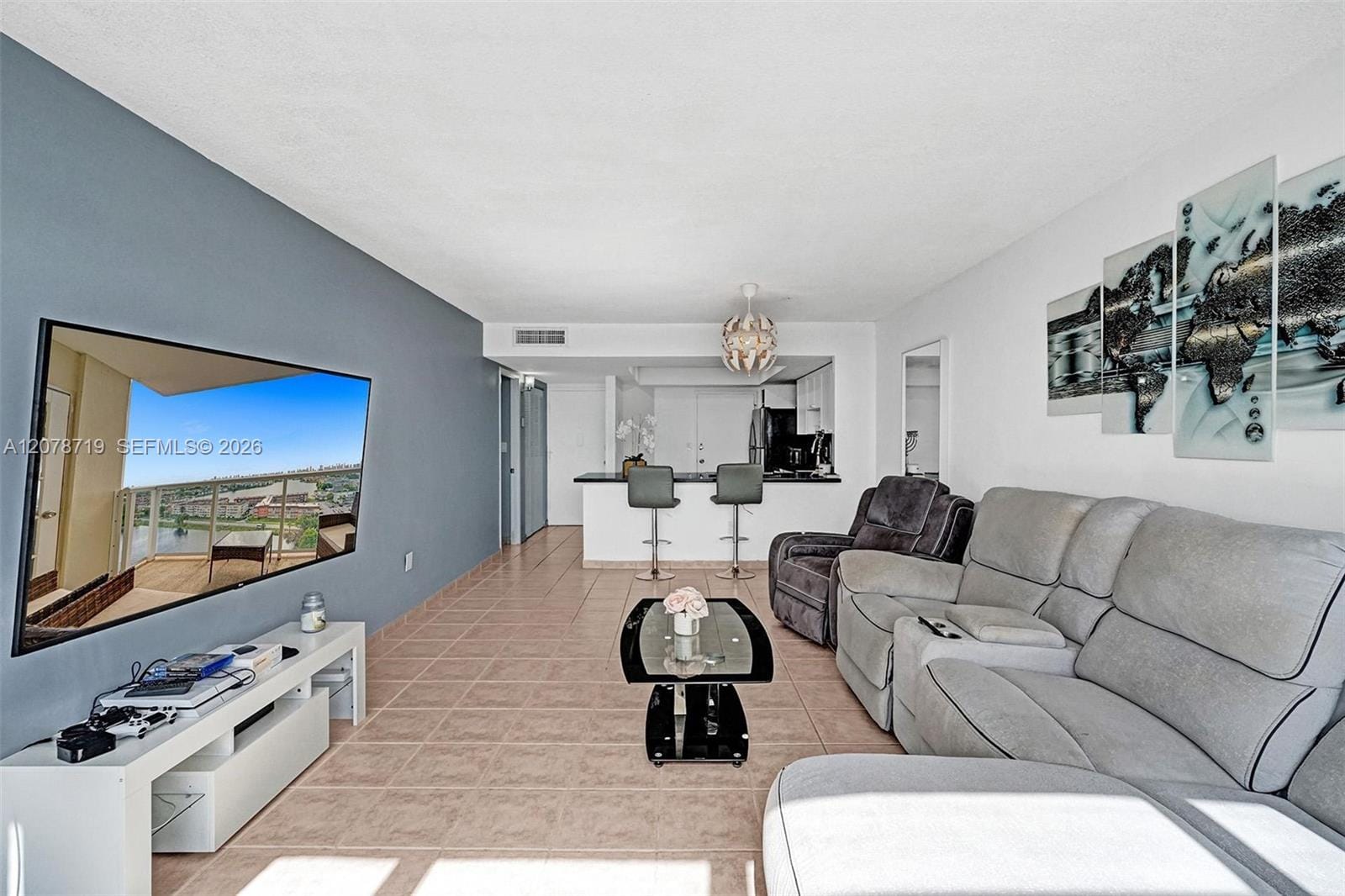 1351 NE Miami Gardens Drive 1504E — photo 3