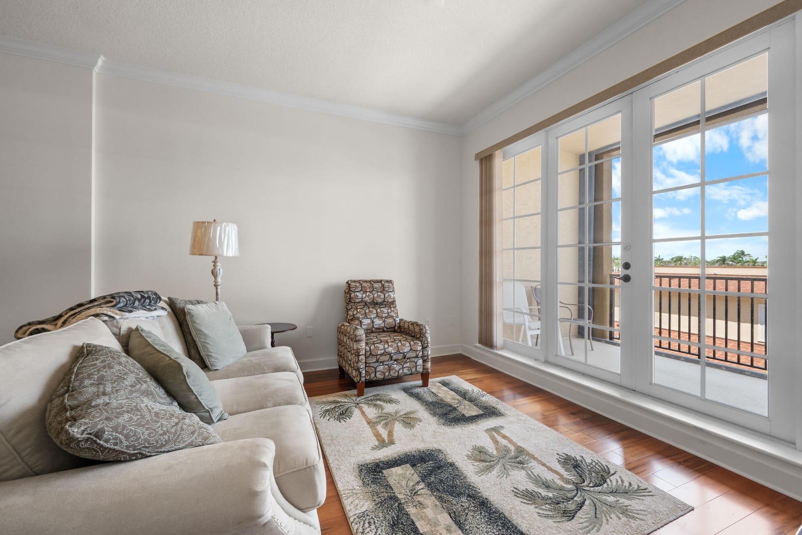 20 ORANGE Avenue 306 — photo 8