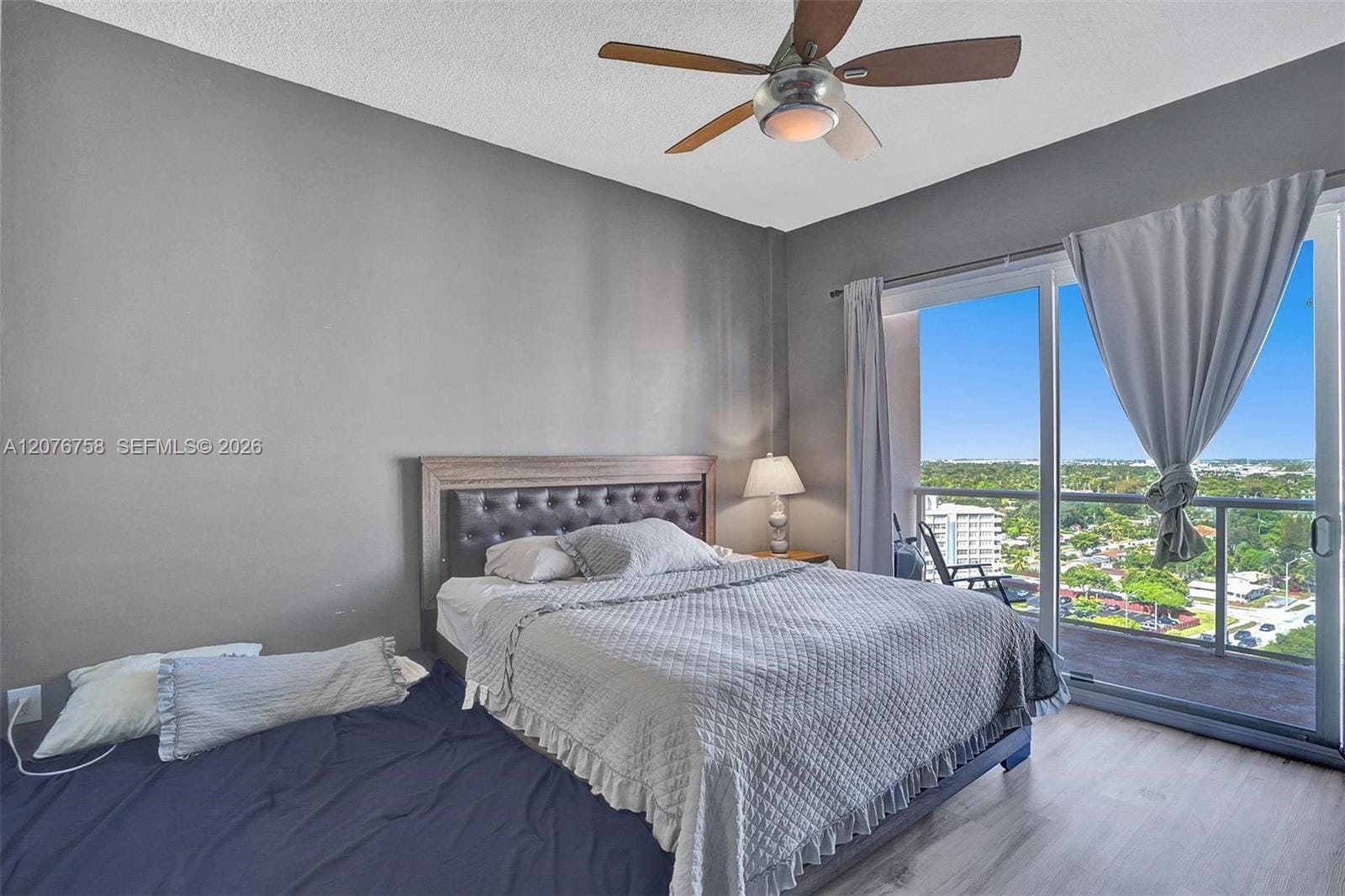 1351 NE Miami Gardens Drive 1703E — photo 9