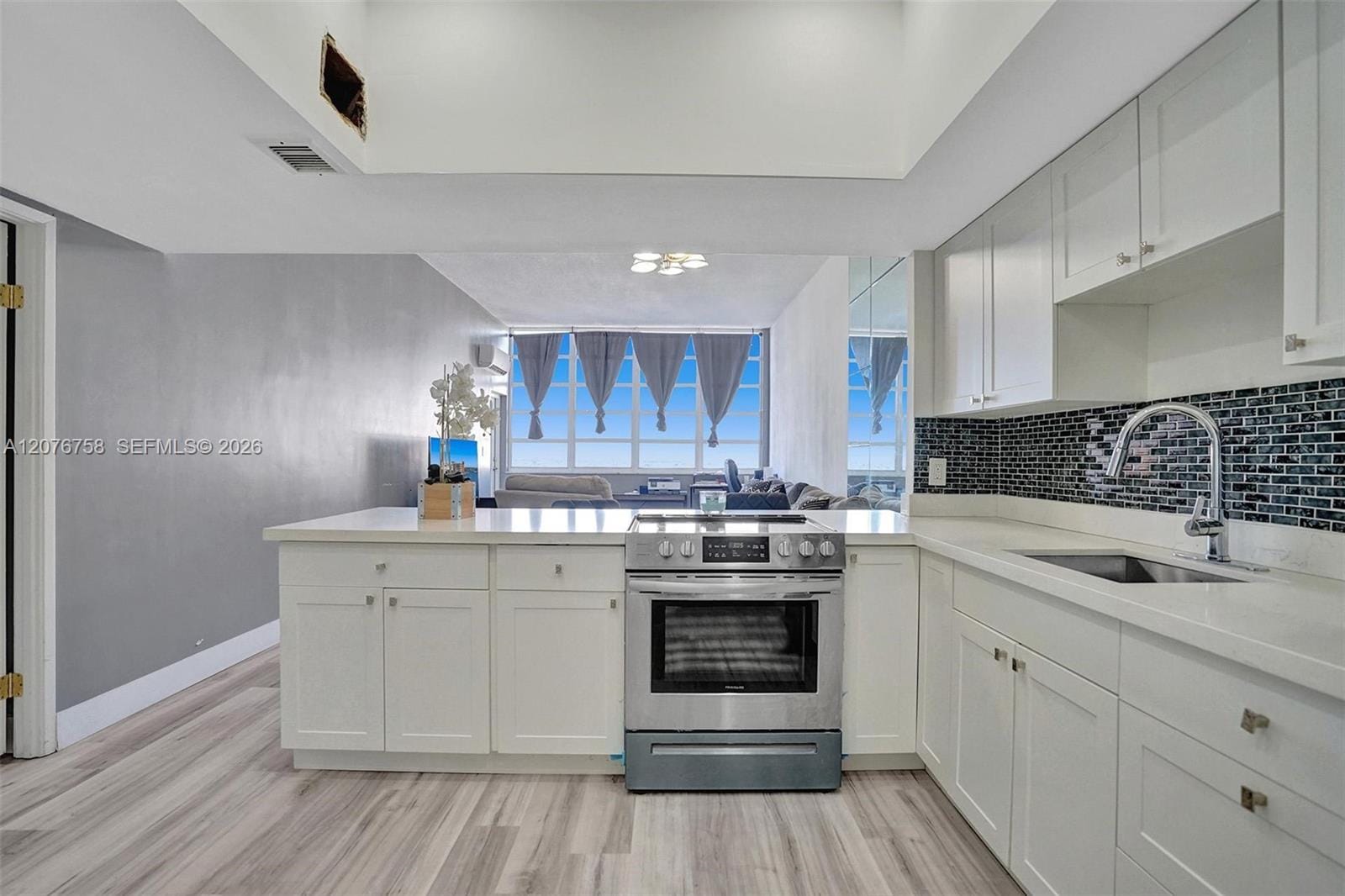 1351 NE Miami Gardens Drive 1703E, Miami, FL 33179