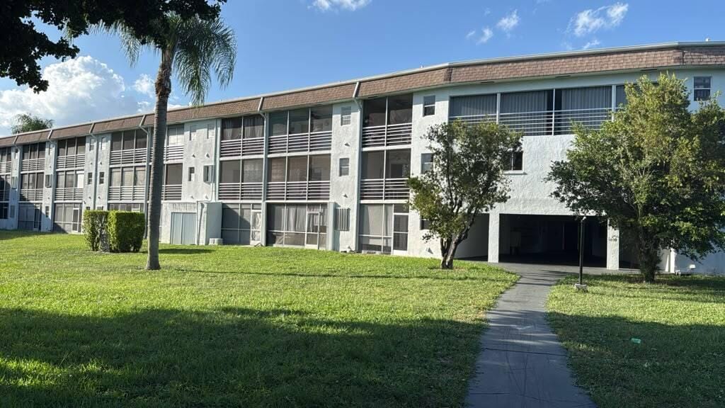 2100 Springdale Boulevard 310, Palm Springs, FL 33461 photo 25