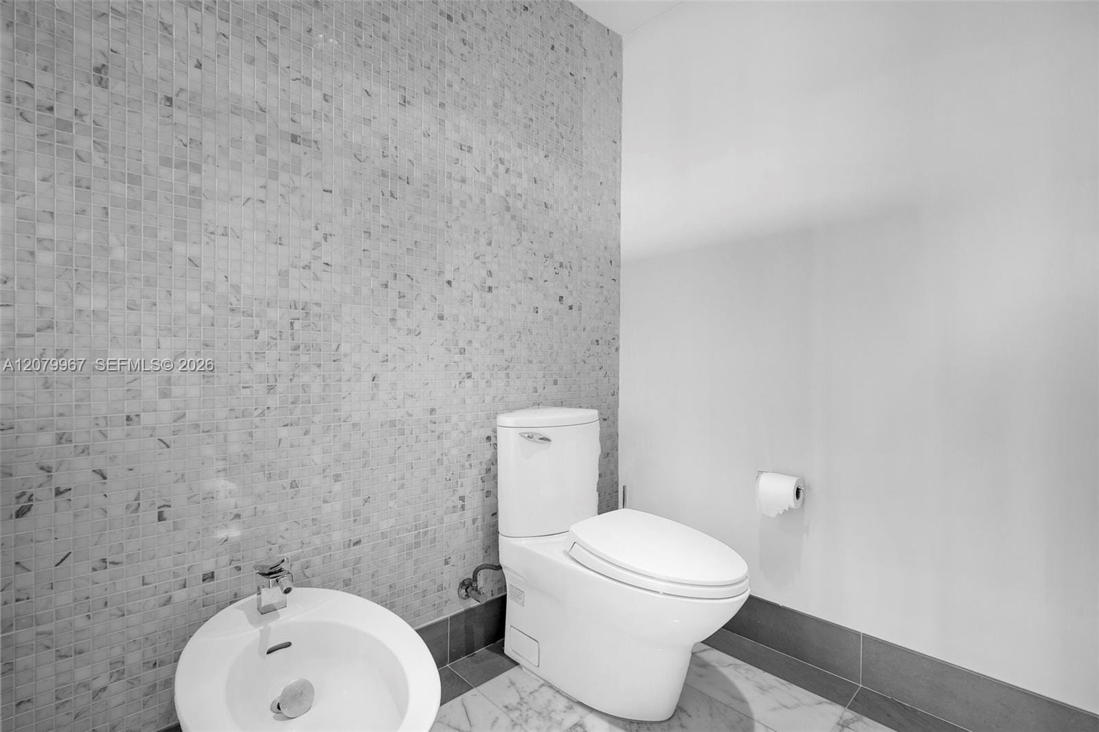 200 Biscayne Boulevard Way 3703, Miami, FL 33131 photo 27