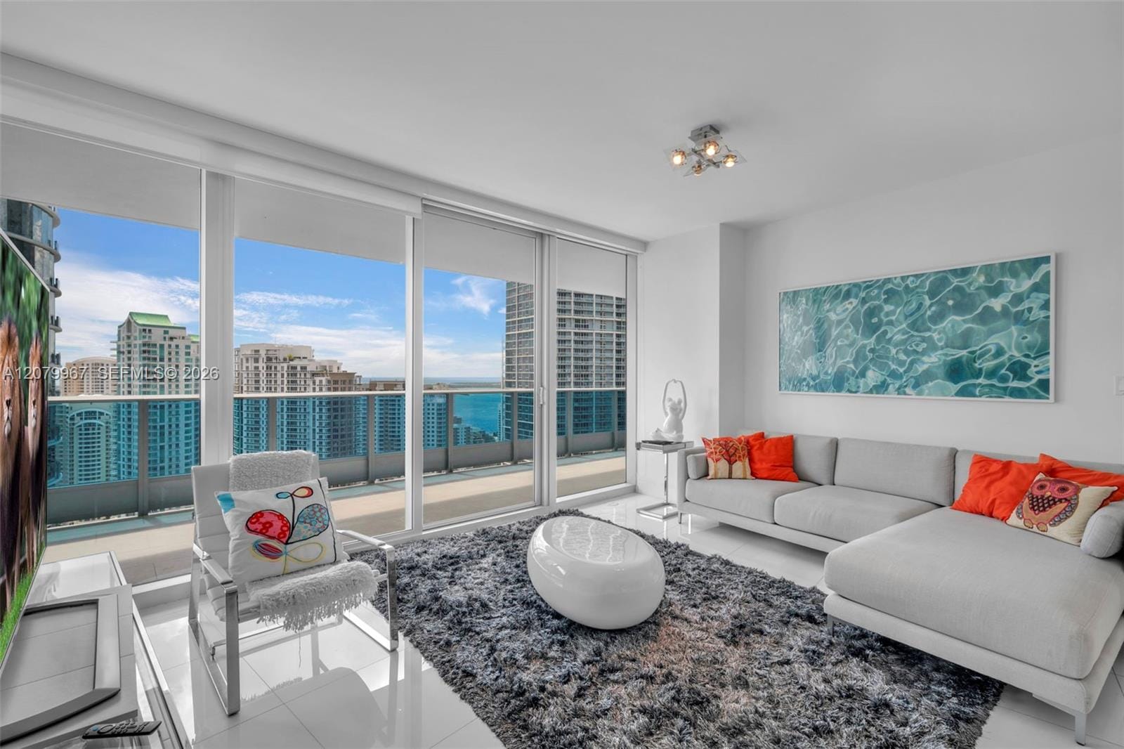 200 Biscayne Boulevard Way 3703, Miami, FL 33131 photo 4