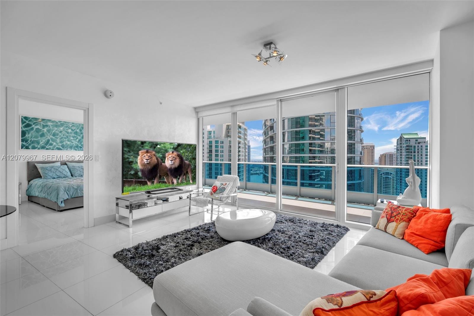200 Biscayne Boulevard Way 3703, Miami, FL 33131 photo 7