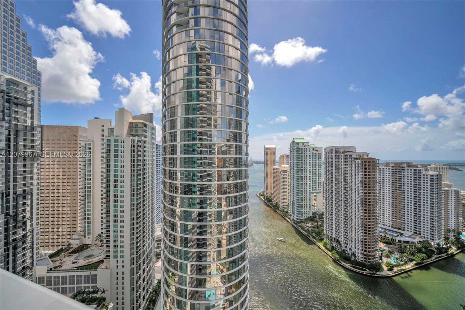 200 Biscayne Boulevard Way 3703, Miami, FL 33131