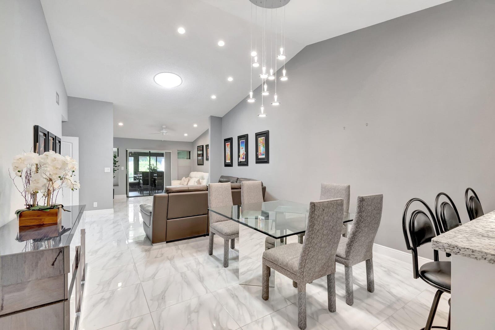 10927 DOLPHIN PALM Court A — photo 6