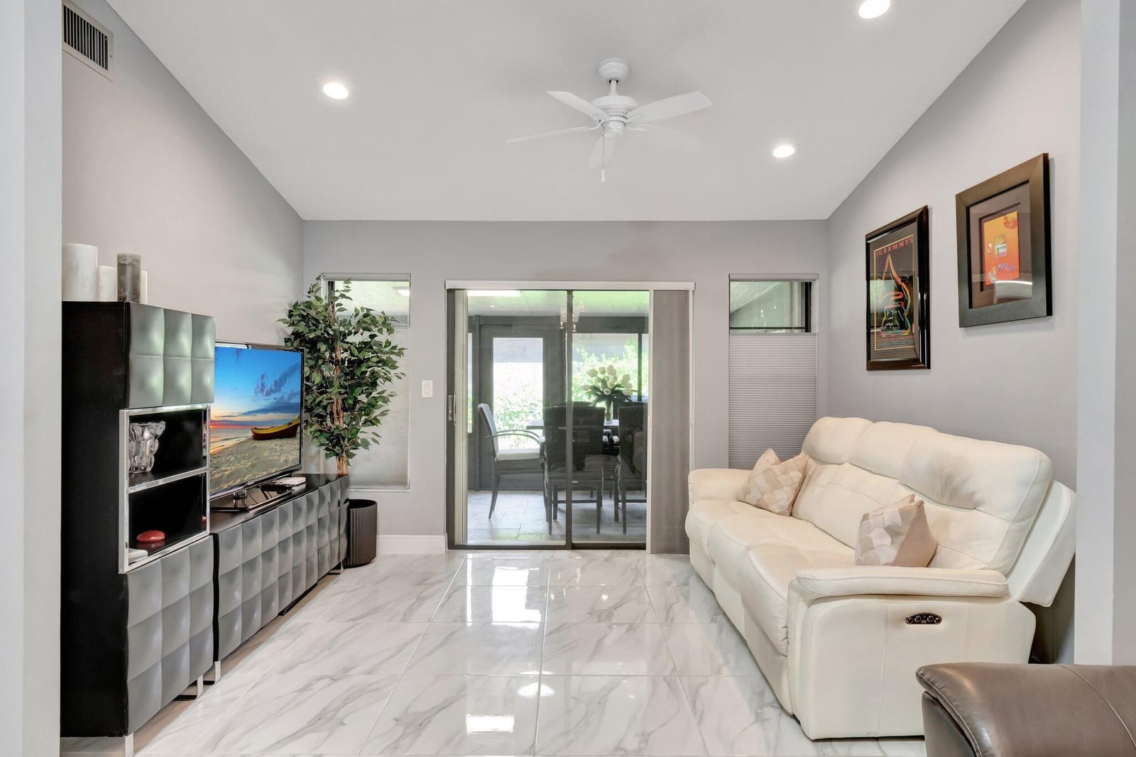 10927 DOLPHIN PALM Court A — photo 7