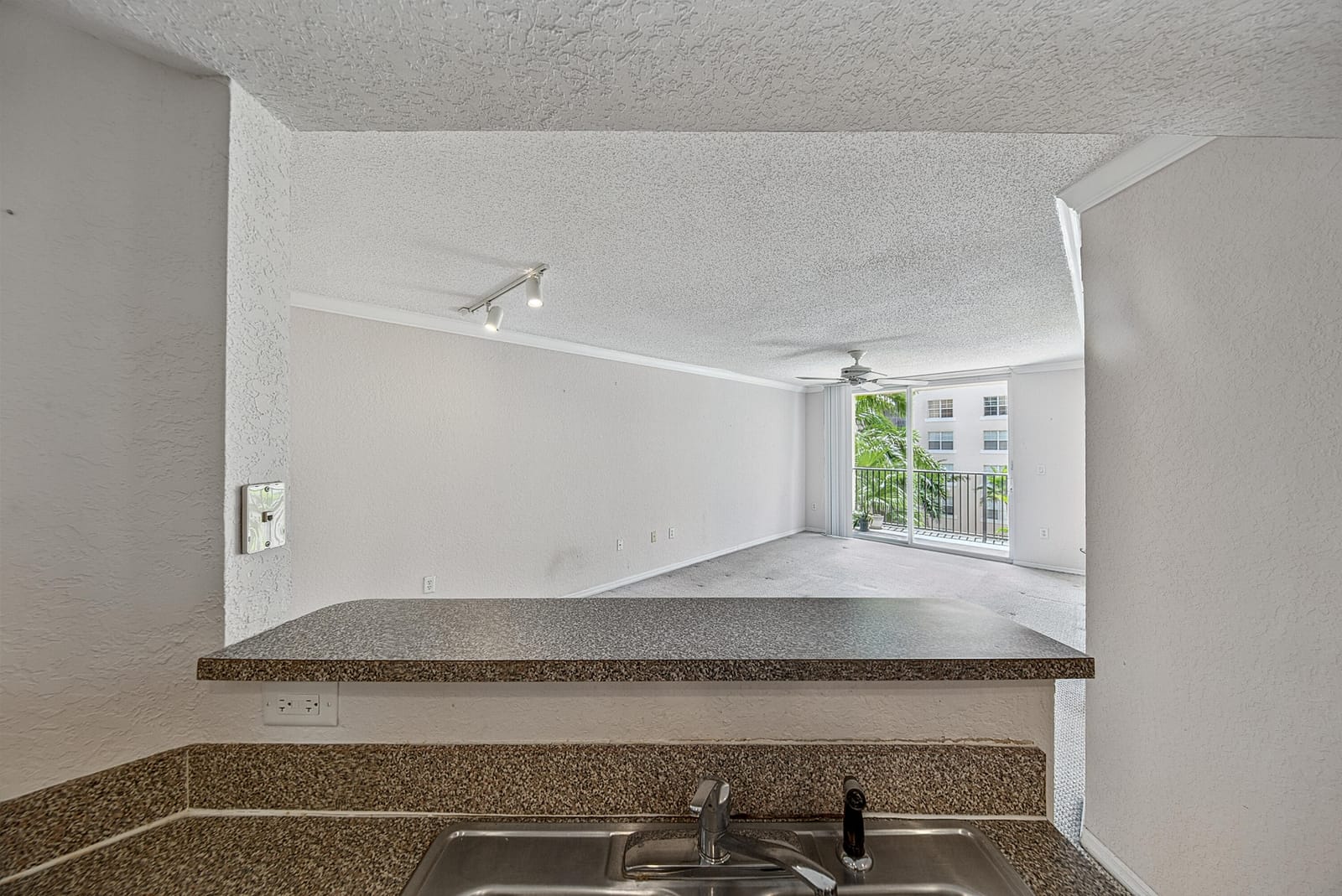 1801 N FLAGLER Drive 631, West Palm Beach, FL 33407 photo 18