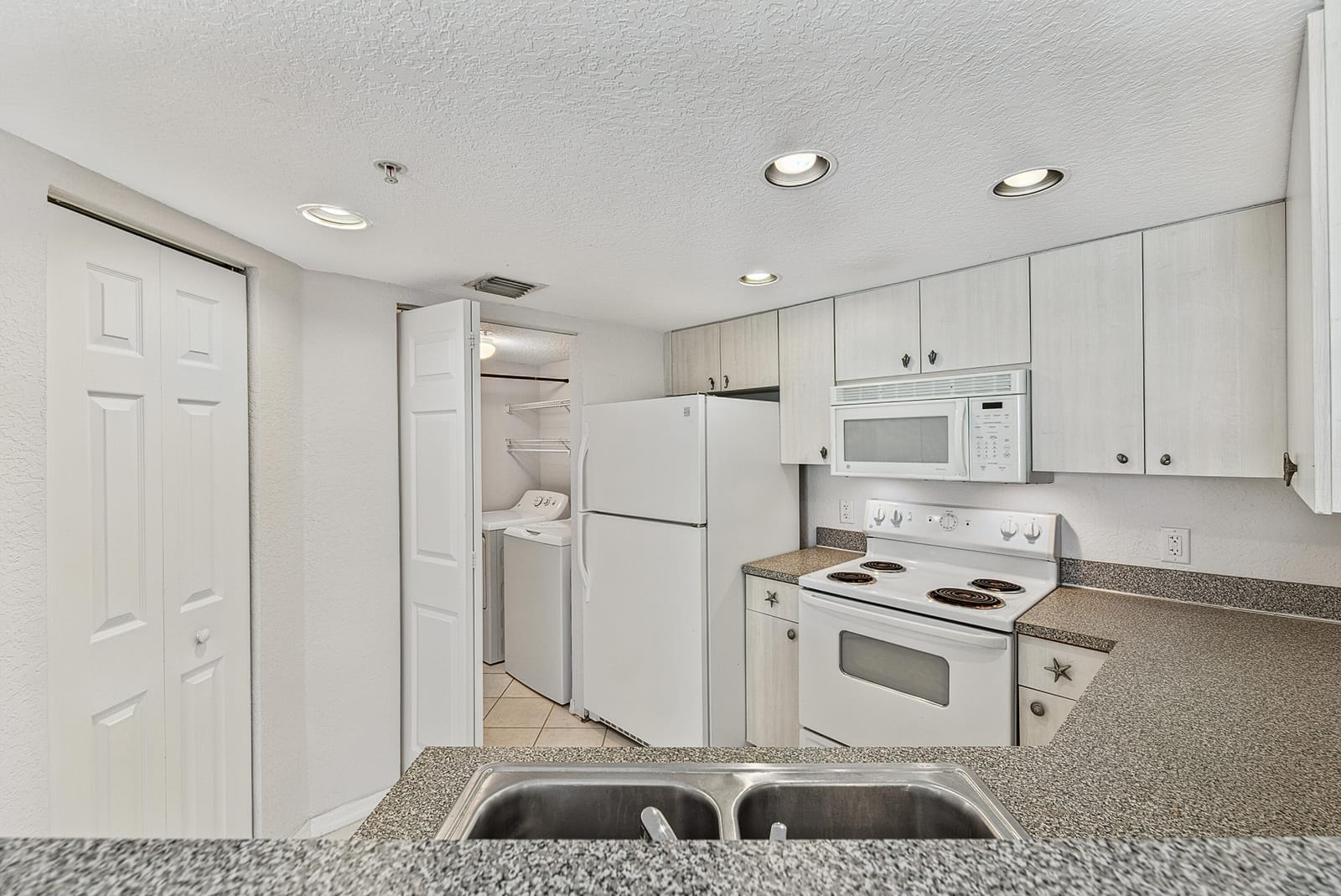 1801 N FLAGLER Drive 631, West Palm Beach, FL 33407 photo 20