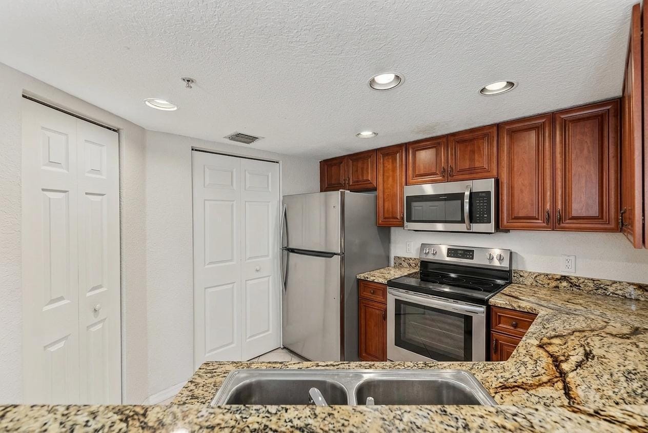 1801 N FLAGLER Drive 631 — photo 8