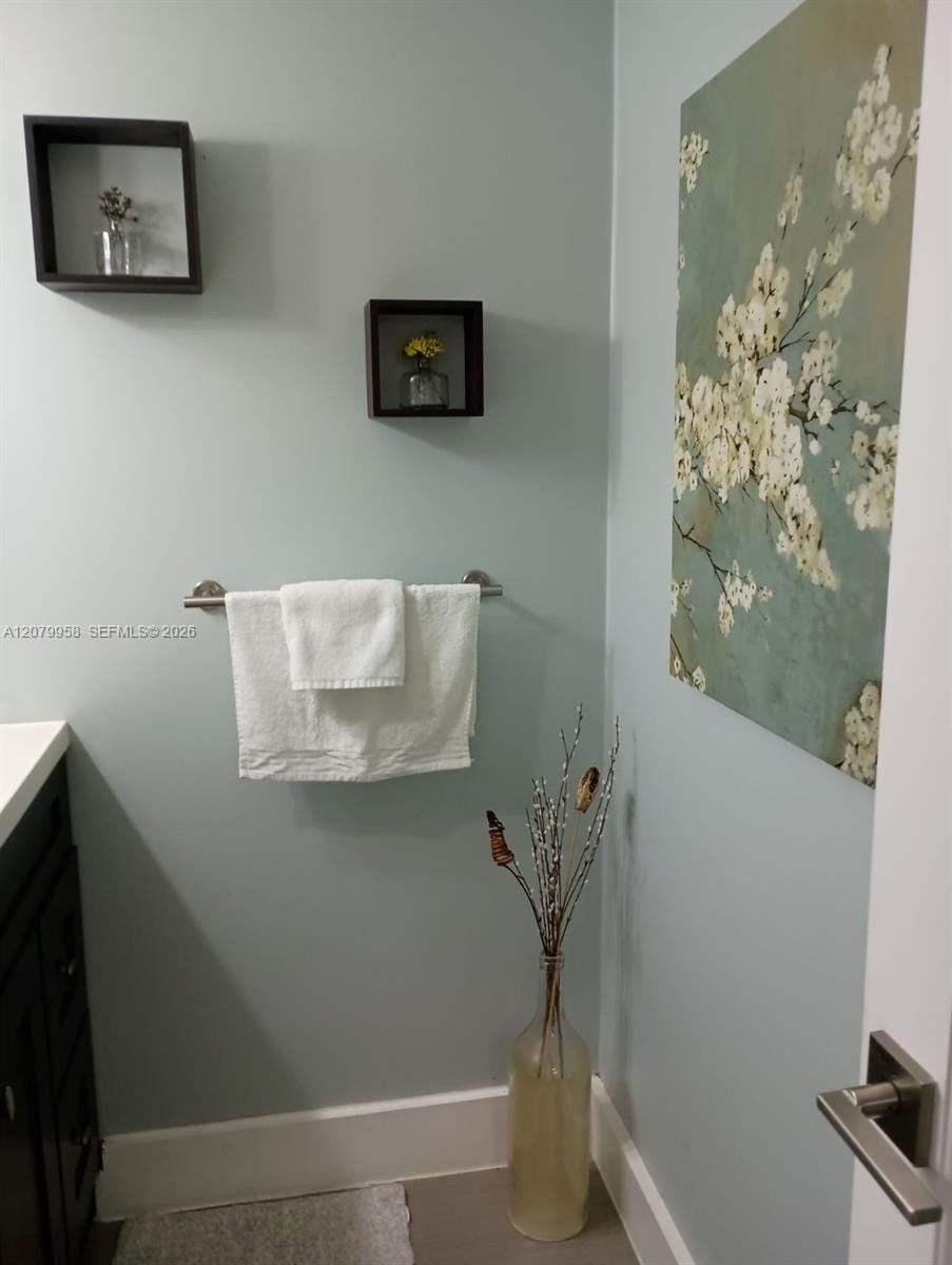 900 St Charles Place 213 — photo 6