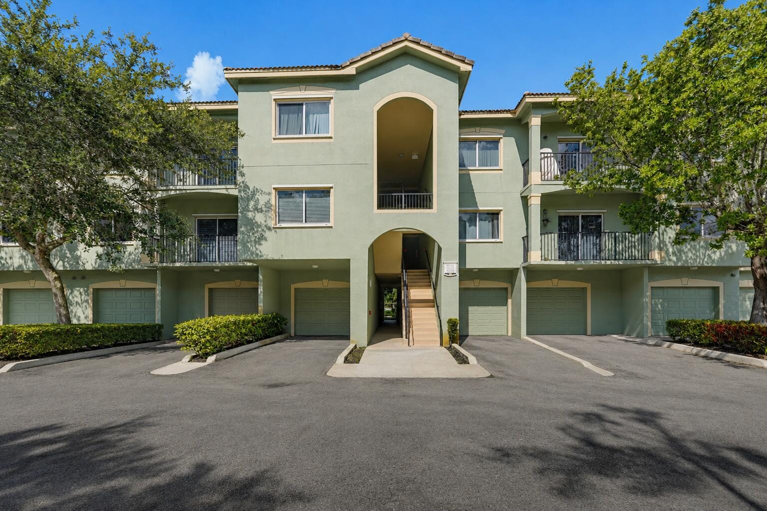 350 CRESTWOOD Circle 306, Royal Palm Beach, FL 33411 photo 14