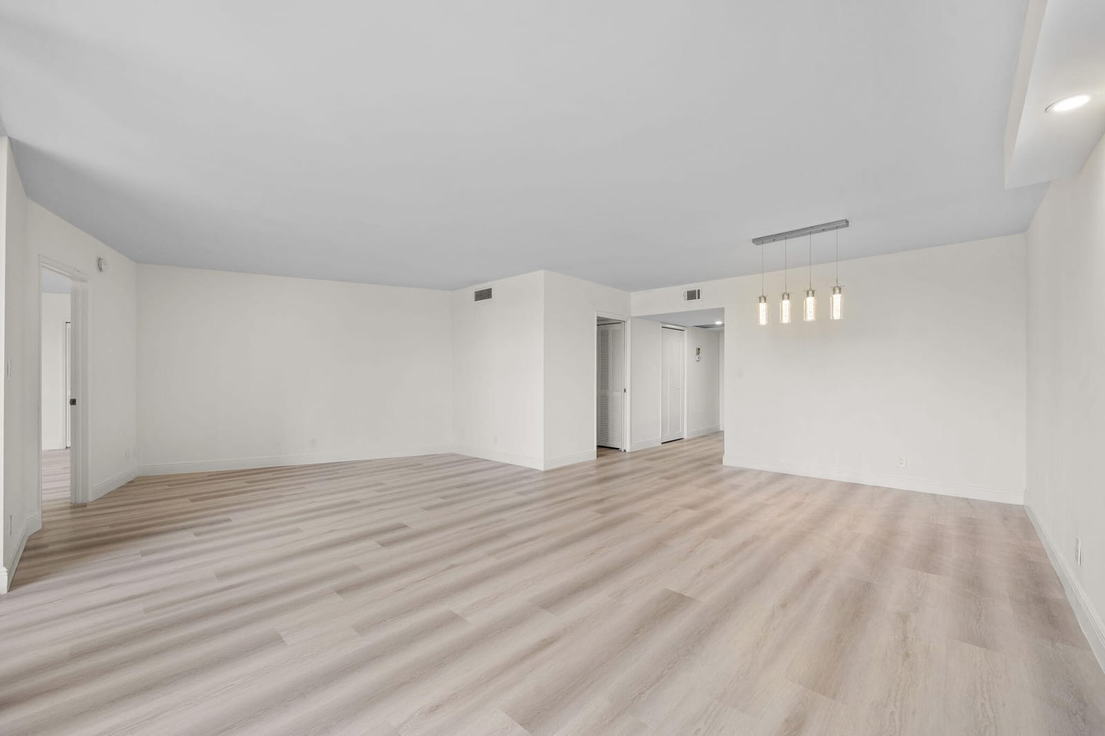 4020 W PALM AIRE Drive 408 — photo 3