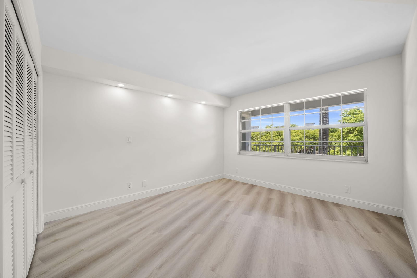4020 W PALM AIRE Drive 408 — photo 10