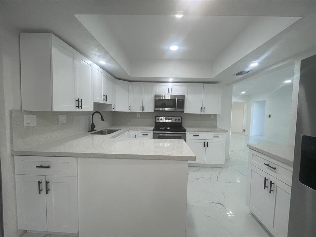3290 NW 39TH Street, Lauderdale Lakes, FL 33309