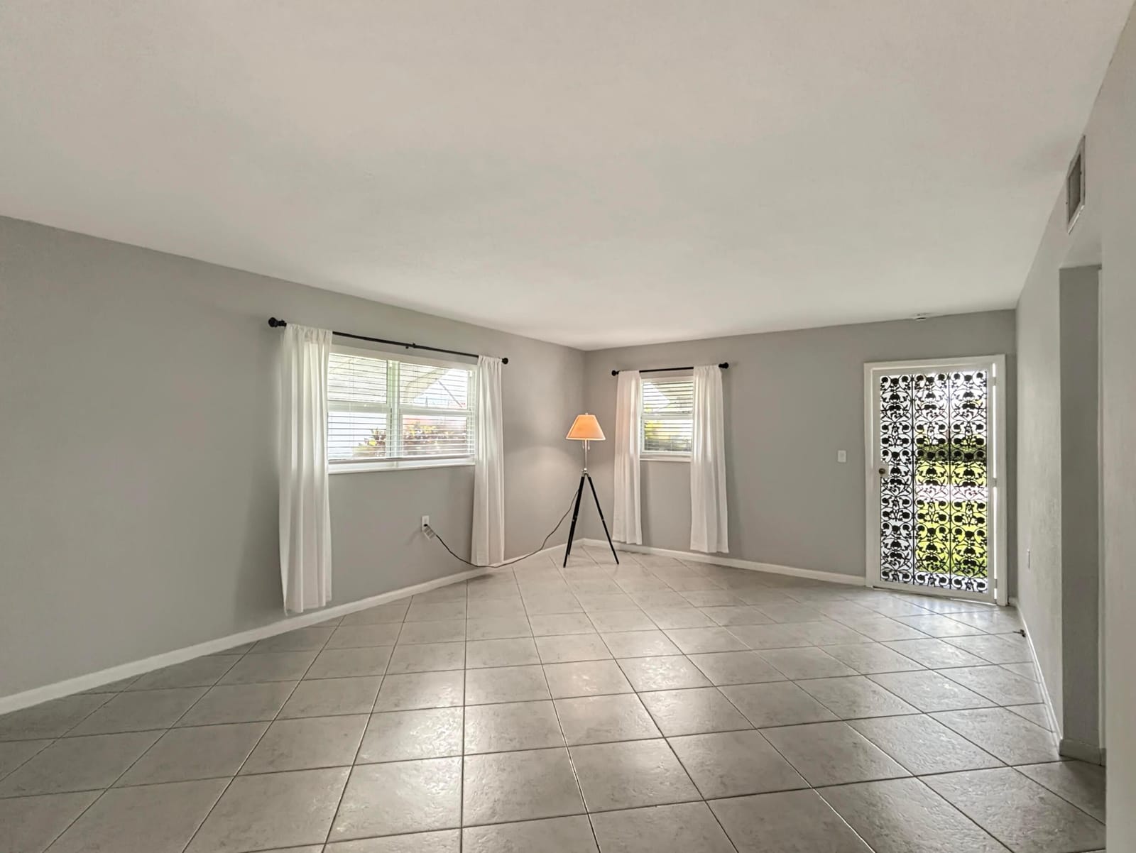 3154 Meridian Way S 6 — photo 11