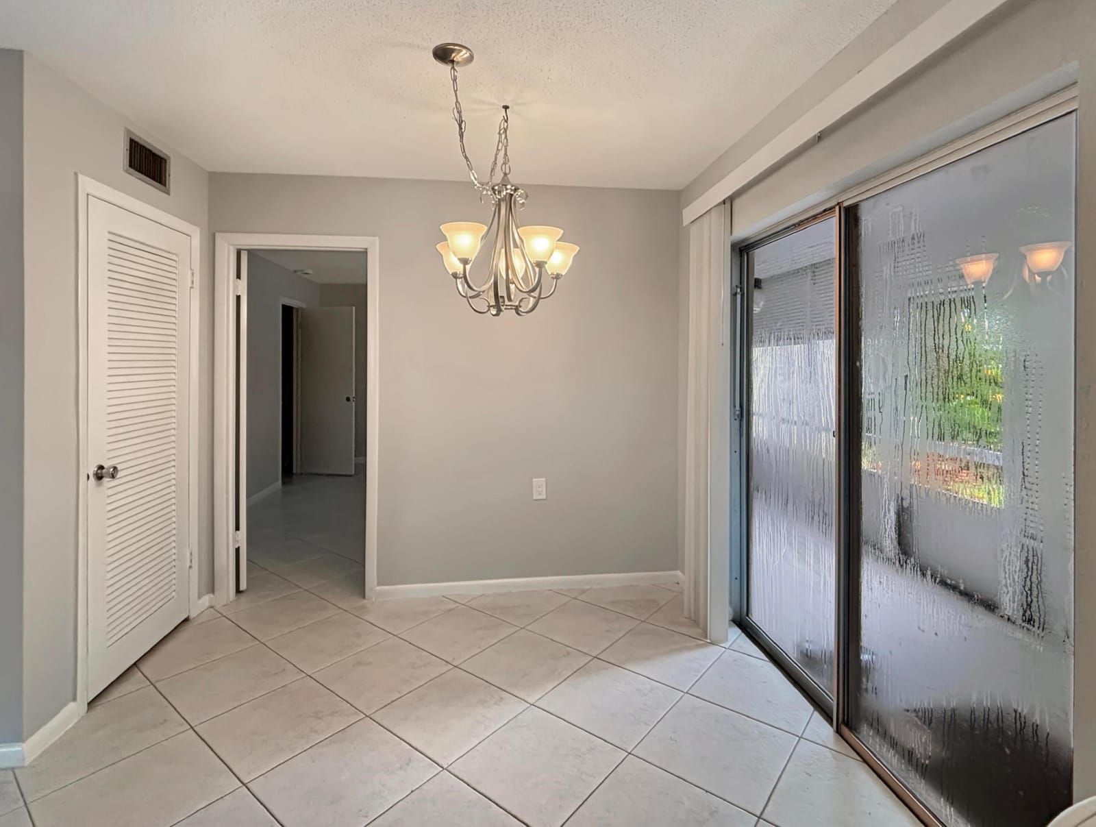 3154 Meridian Way S 6 — photo 3