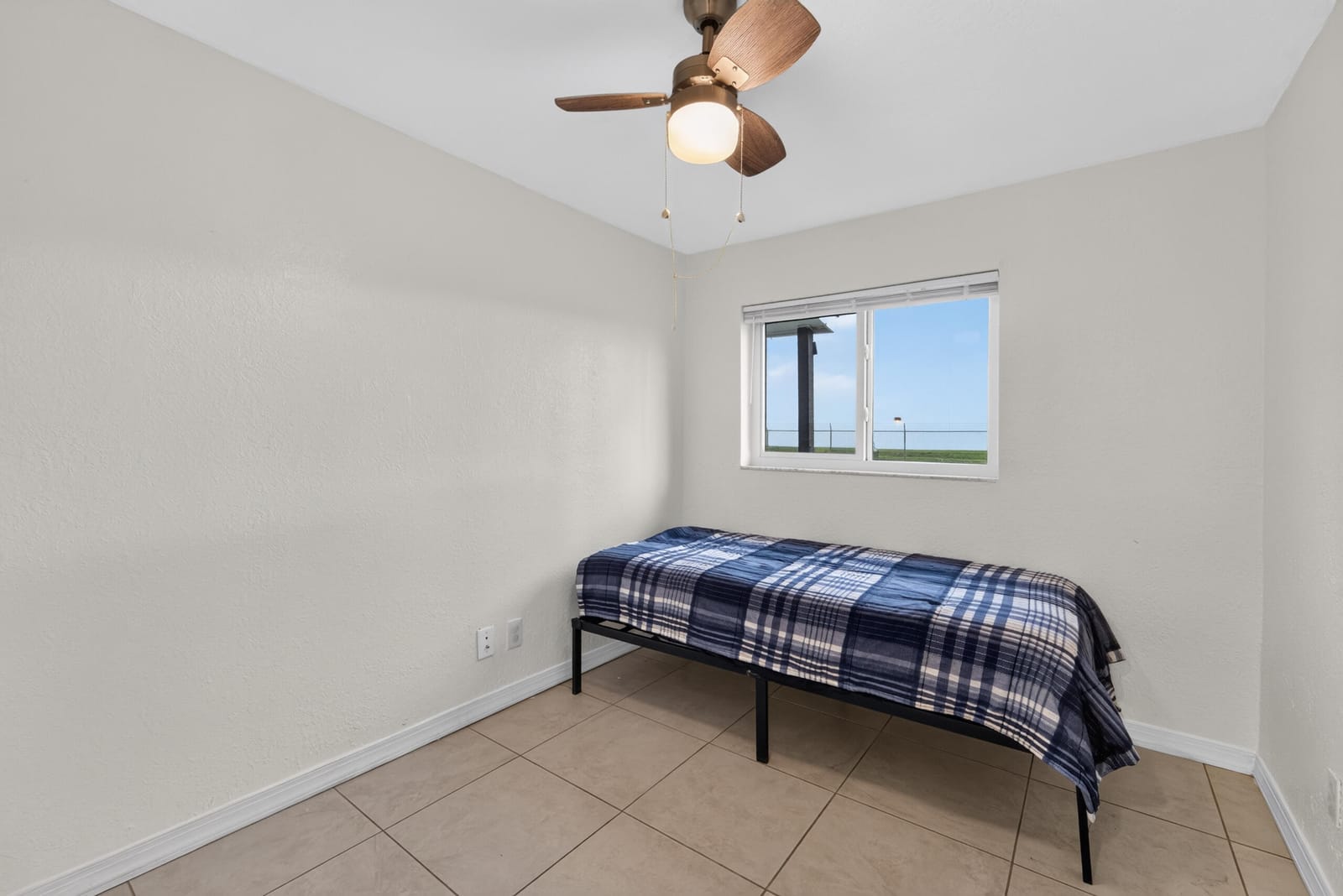 5900 Atlanta Street, Hollywood, FL 33021 photo 14