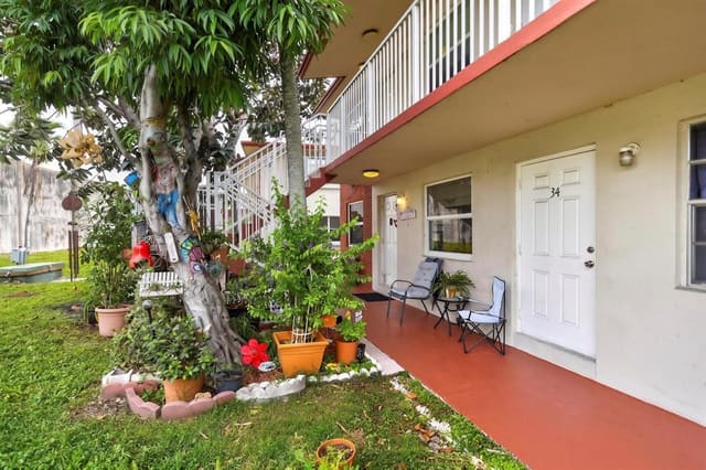 2918 FUNSTON Street 35b, Hollywood, FL 33020