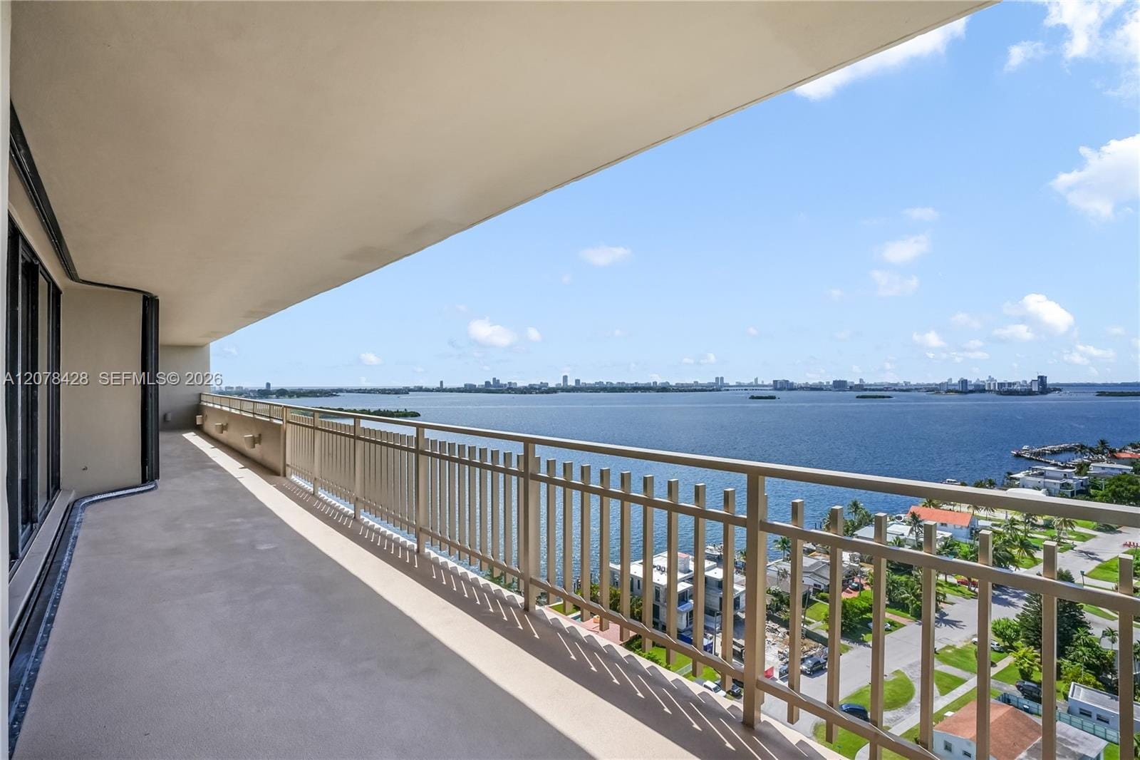 11113 Biscayne Boulevard 1951, Miami, FL 33181 photo 16