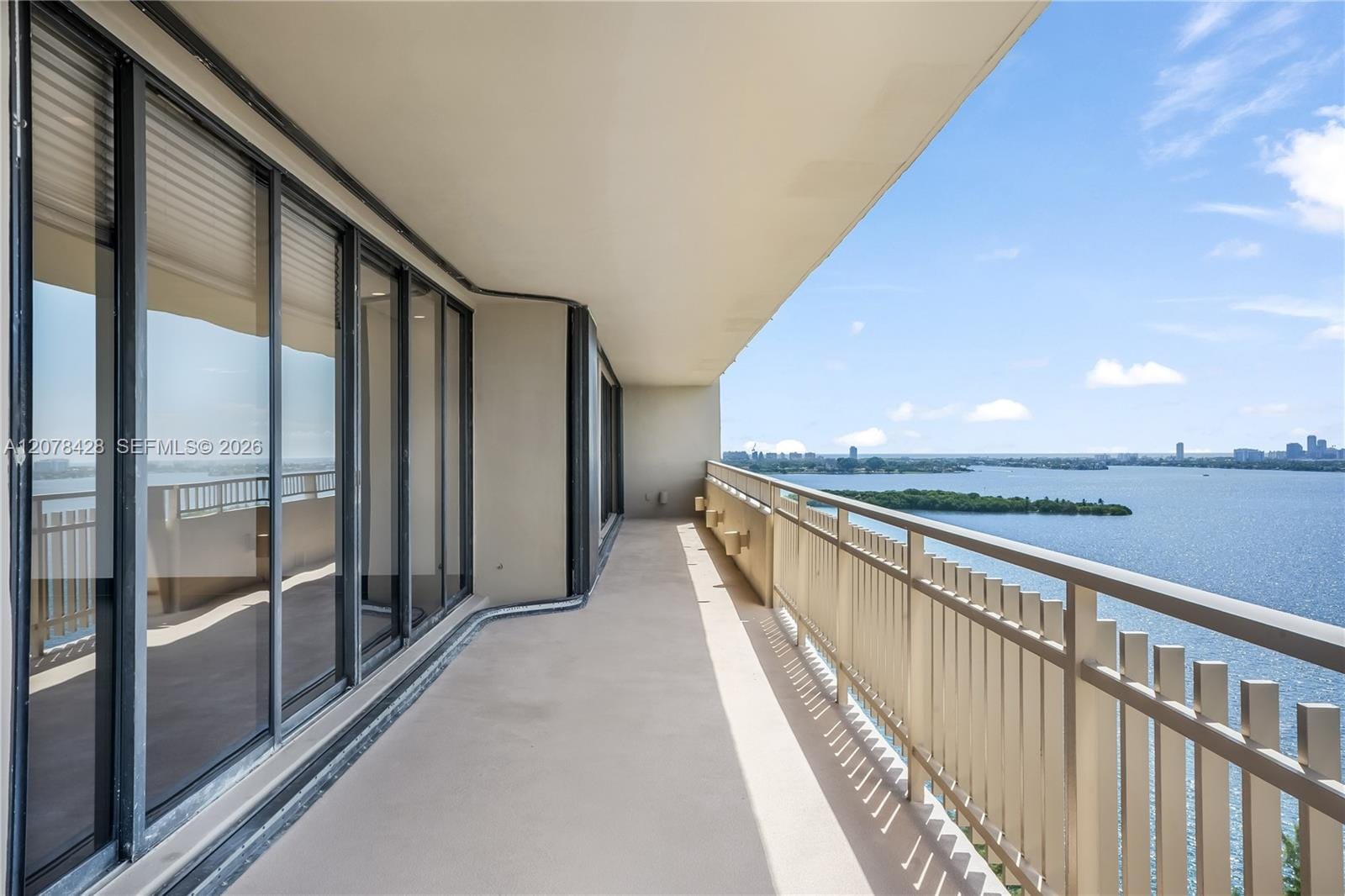 11113 Biscayne Boulevard 1951, Miami, FL 33181 photo 18