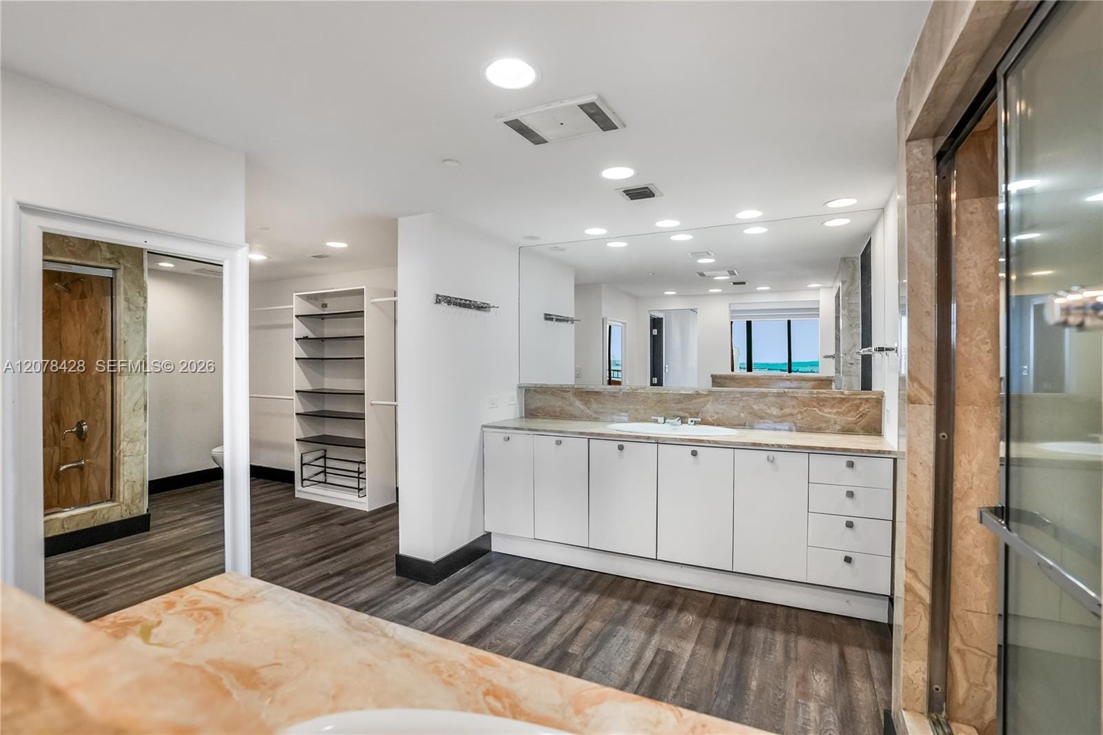 11113 Biscayne Boulevard 1951, Miami, FL 33181 photo 22