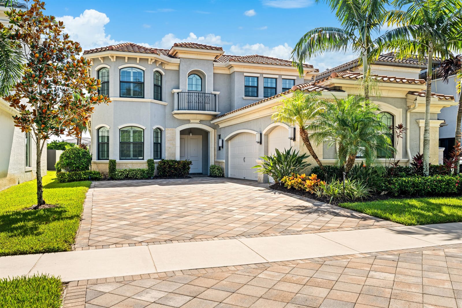 9889 Bozzano Drive — photo 1