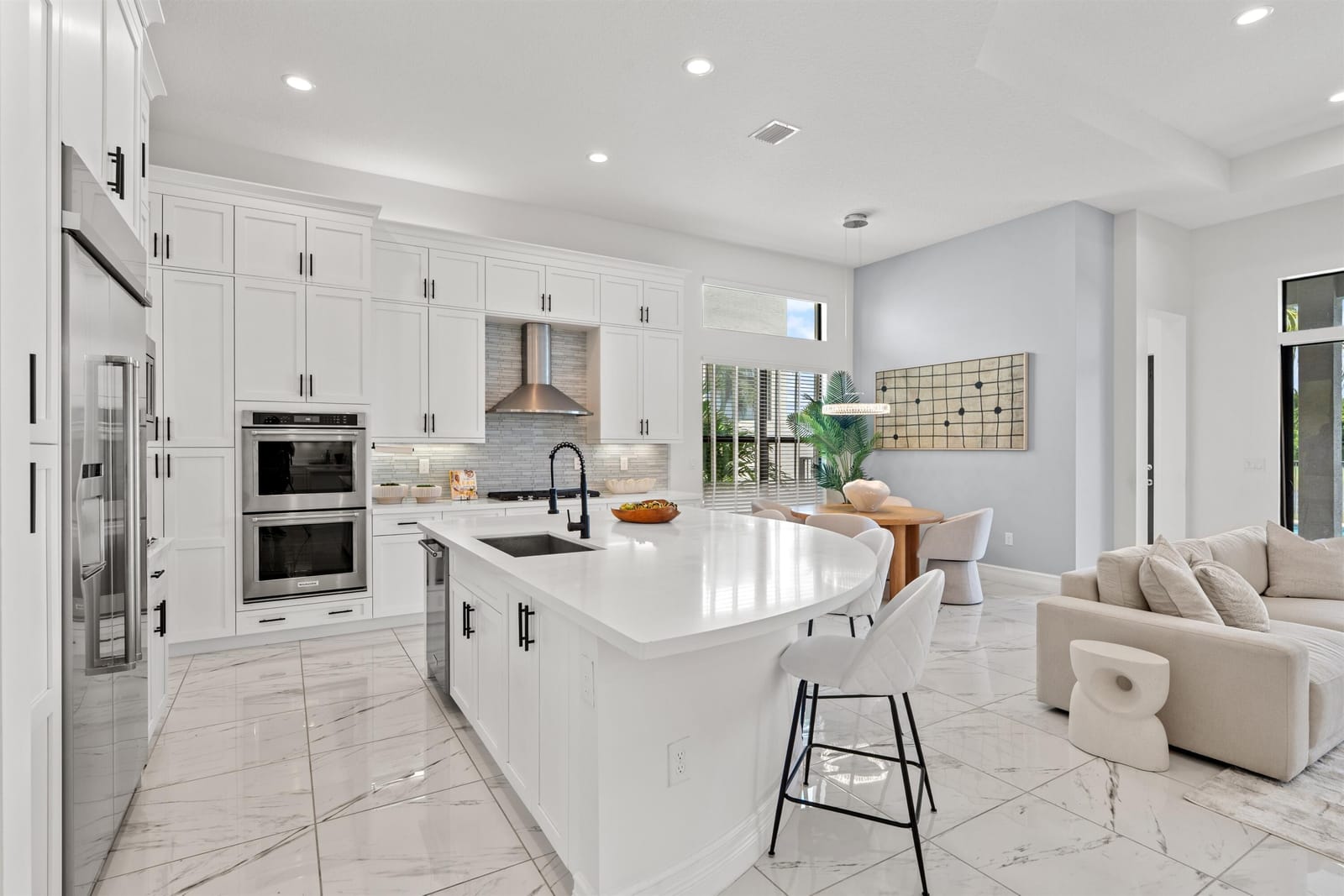 9889 Bozzano Drive — photo 11