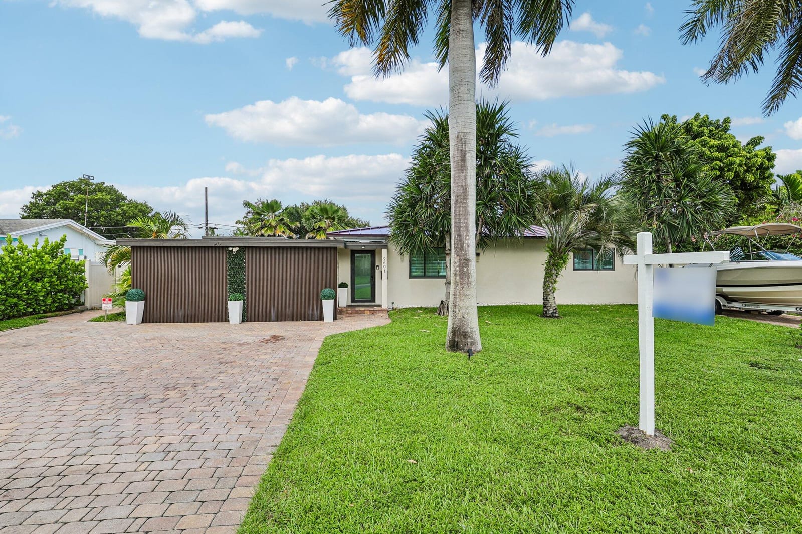 2601 NE 18TH Street, Pompano Beach, FL 33062