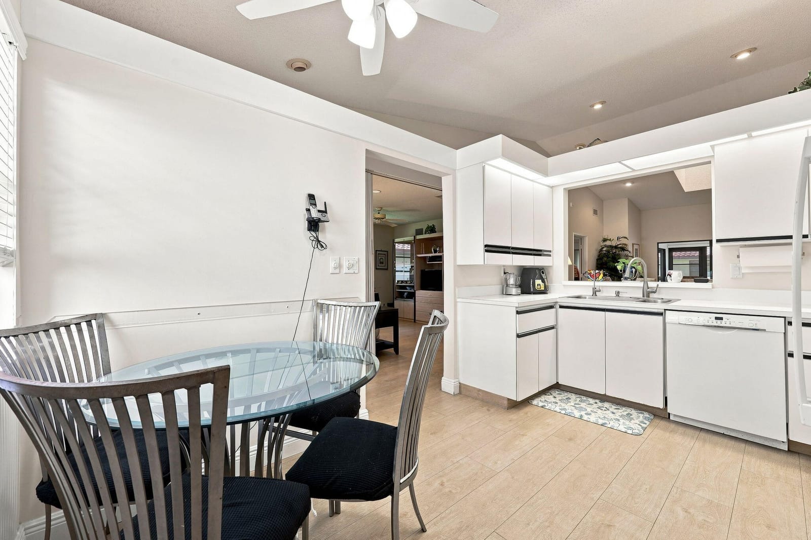6013 SUNNY POINTE Circle — photo 10