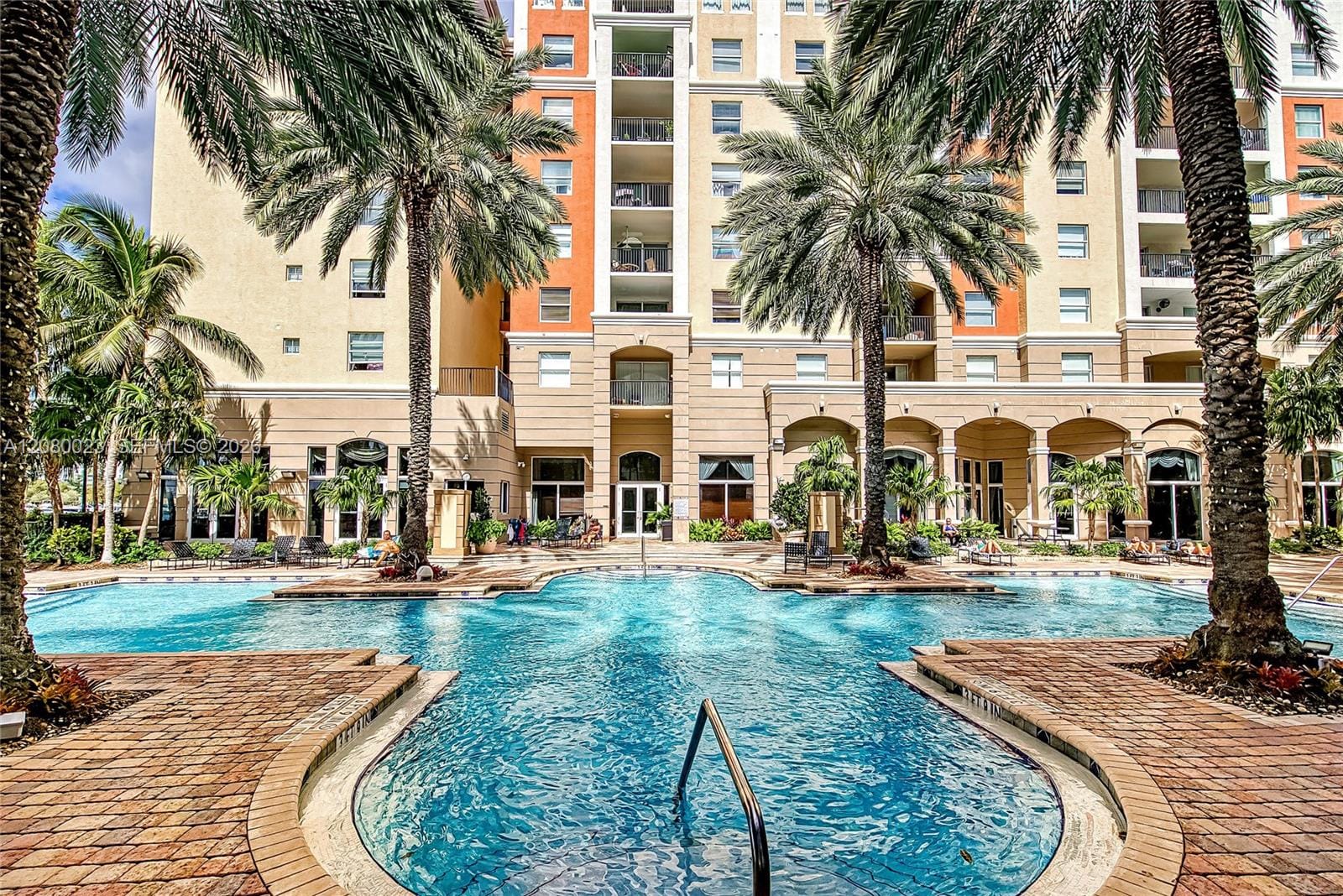 17150 N Bay Road 2301 — photo 12