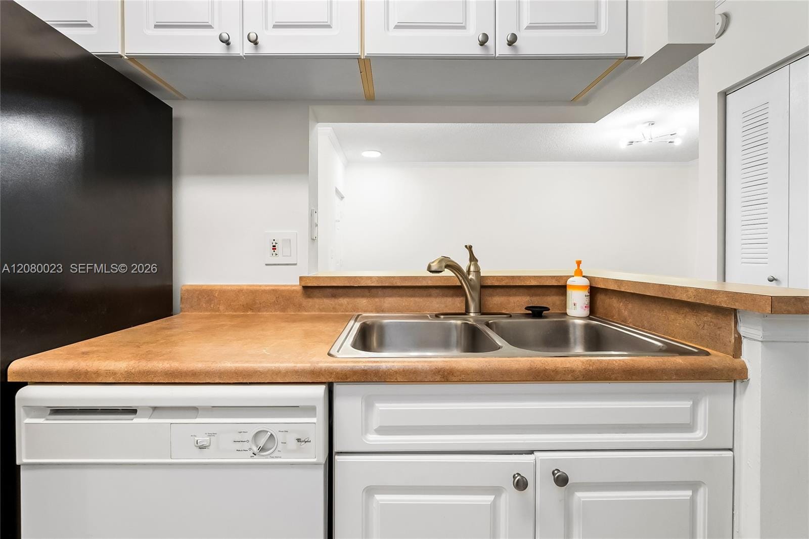 17150 N Bay Road 2301 — photo 3